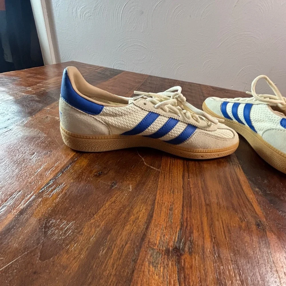 Adidas Handball Spezial Cream Blue Knit Suede Sneakers Mens 6 Womens 7.5 JS3865